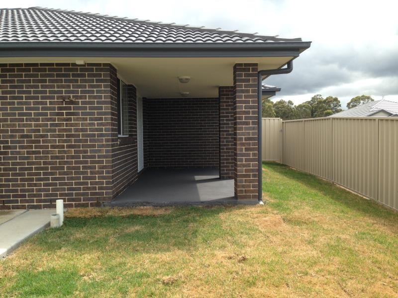 8 Lambkin Street, Singleton NSW 2330