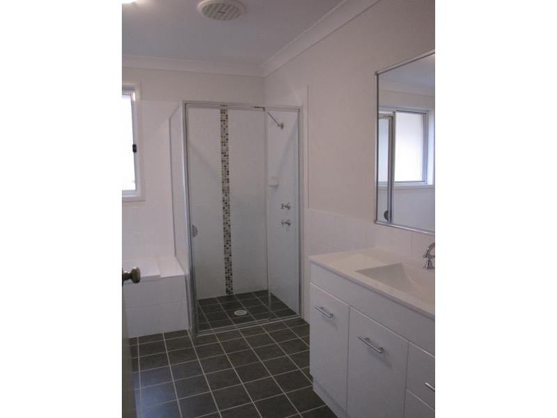 2 Muirfield Avenue, Cessnock NSW 2325