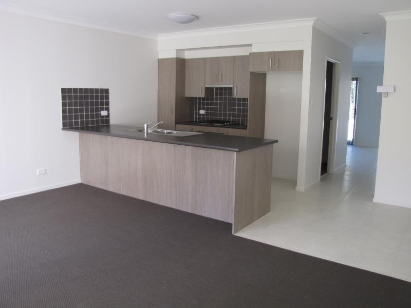 42/8 Stockton Street, Morisset NSW 2264