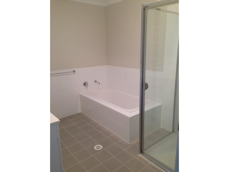 28/1a Woodbury Park Drive, Mardi NSW 2259