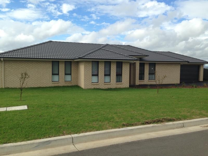1 Hobden Street, Hunterview NSW 2330