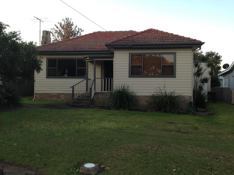 34 Raymond Terrace Road, East Maitland NSW 2323