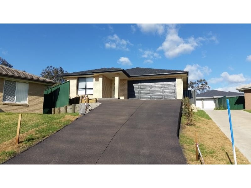 31 MILEHAM CIRCUIT, Rutherford NSW 2320