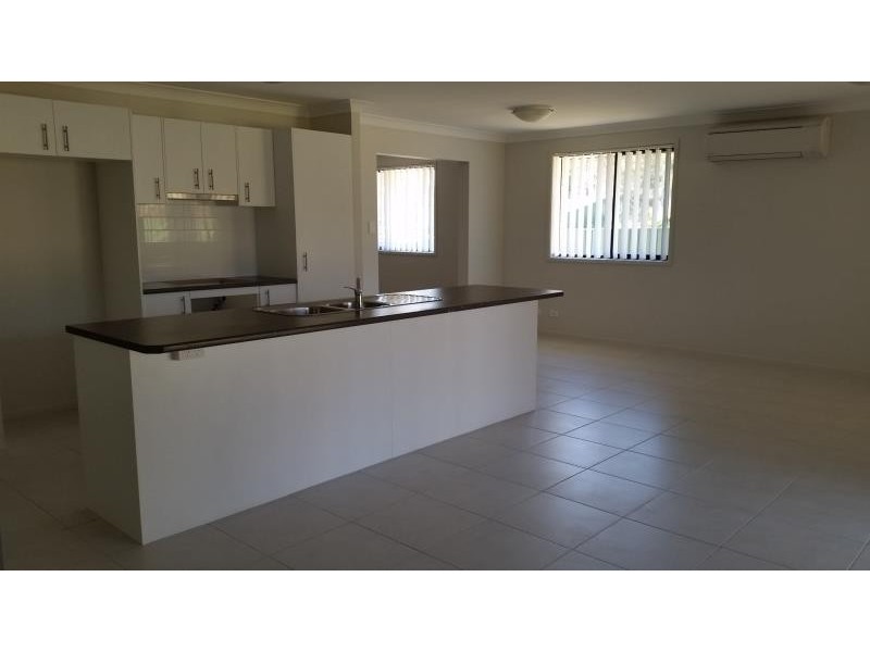 31 MILEHAM CIRCUIT, Rutherford NSW 2320