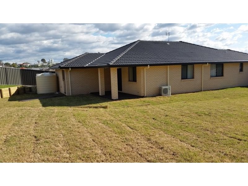 31 MILEHAM CIRCUIT, Rutherford NSW 2320