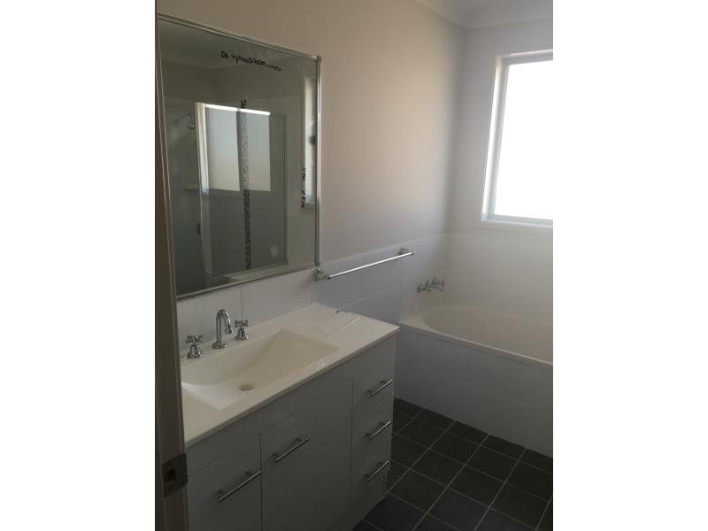 54 Tempranillo Crescent, Cessnock NSW 2325