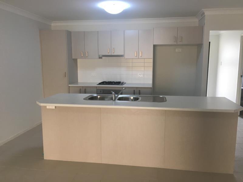 16 Chris Place, Edgeworth NSW 2285