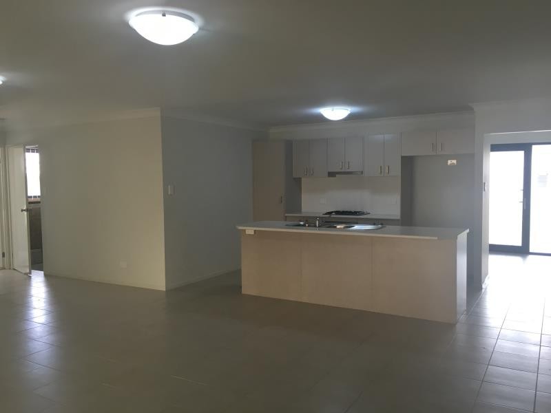 16 Chris Place, Edgeworth NSW 2285