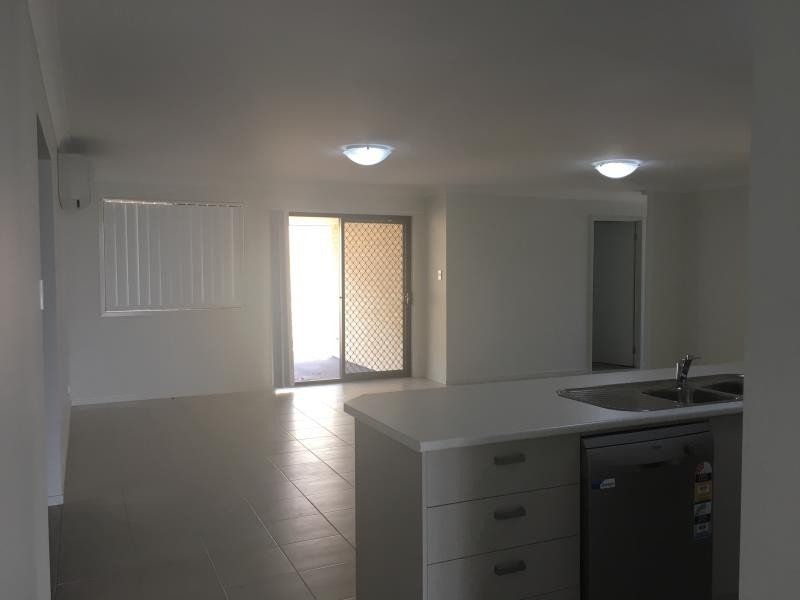 16 Chris Place, Edgeworth NSW 2285