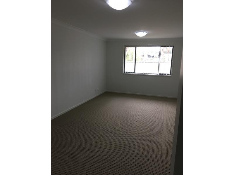 42 Trebbiano Drive, Cessnock NSW 2325