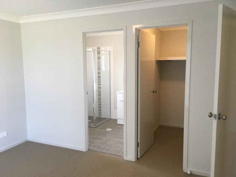 9 Holland Circuit, Gillieston Heights NSW 2321