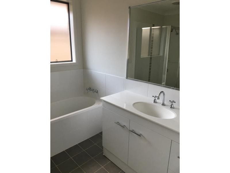 20 Honeymyrtle Drive, Thornton NSW 2322
