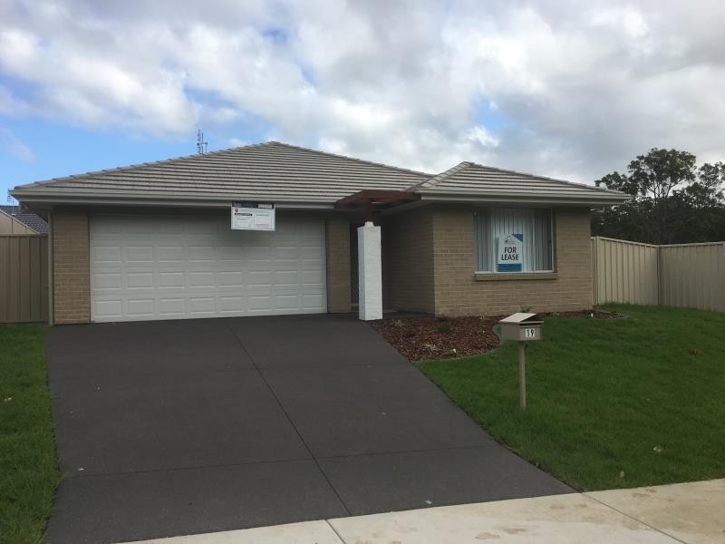 19 Mahogany Crescent, Thornton NSW 2322