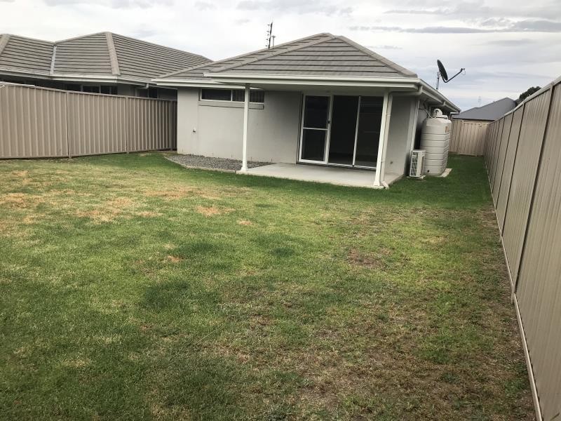 10 Connel Drive, Heddon Greta NSW 2321