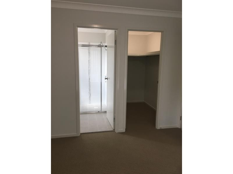 27A Tempranillo Crescent, Cessnock NSW 2325