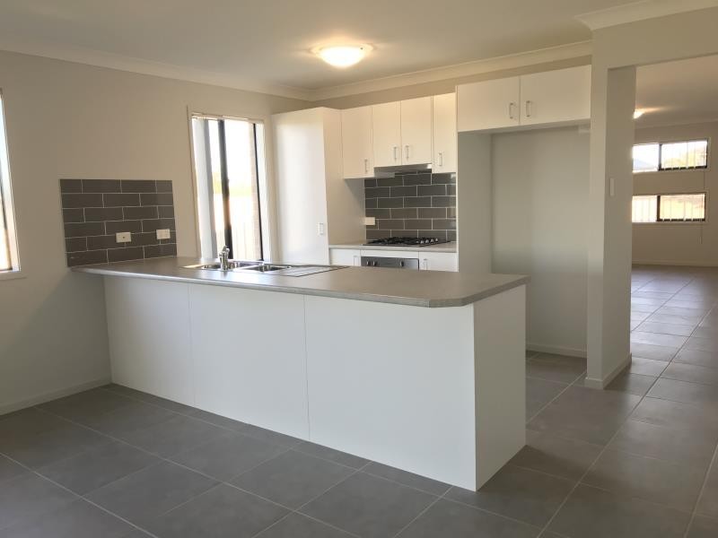 10 Ellie Avenue, Raworth NSW 2321