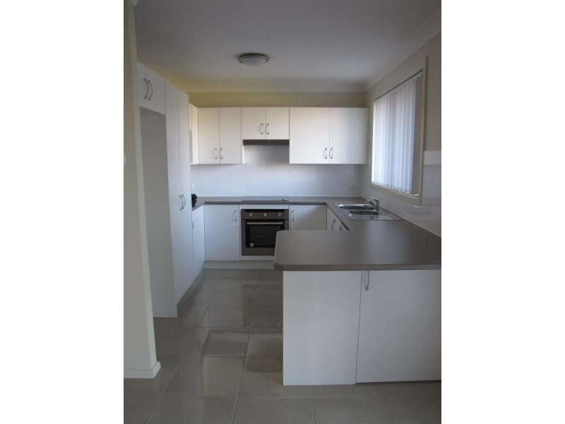 36 Nowlan Crescent, Singleton NSW 2330
