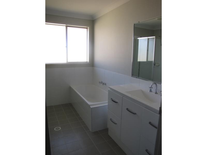 3 Lonhro Place, Muswellbrook NSW 2333