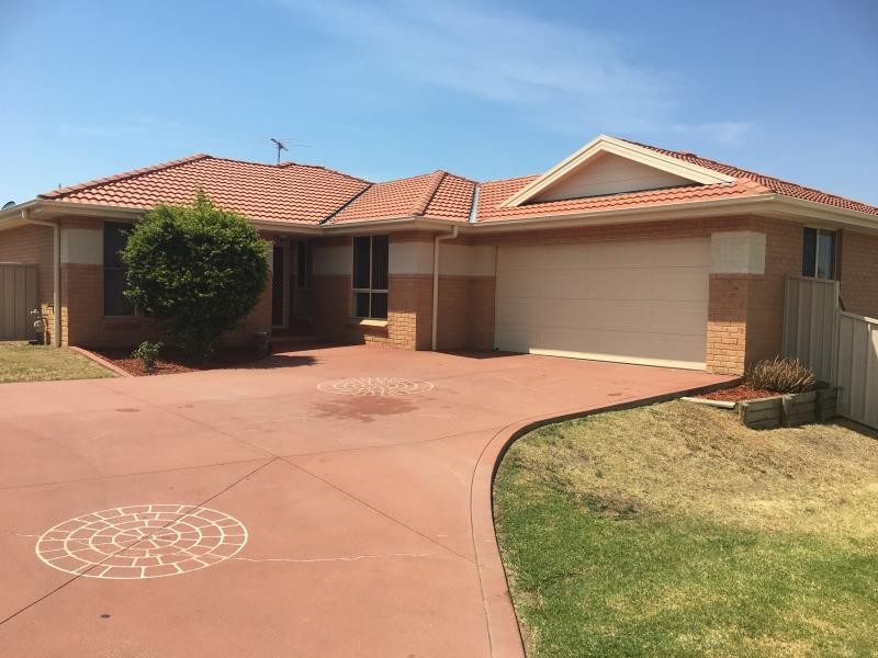 33 Devon Street, Greta NSW 2334