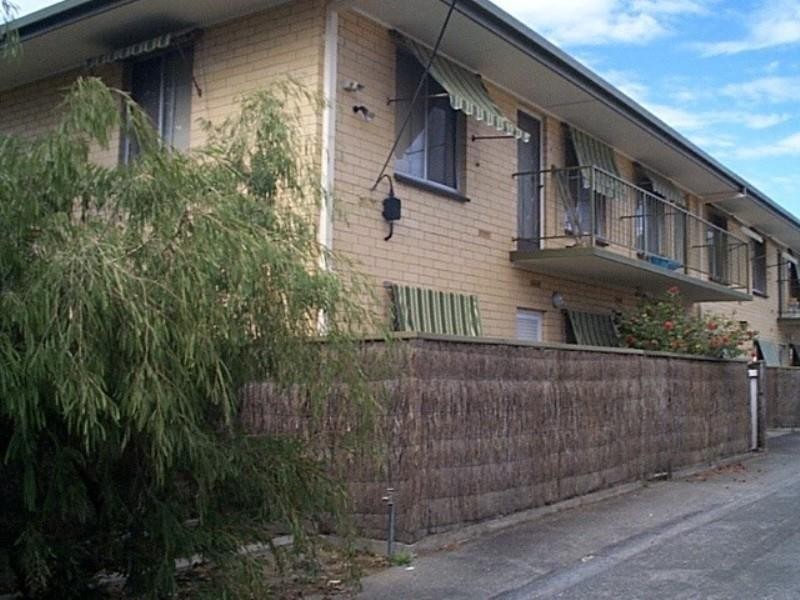 2/4 Comaum Street, St Marys SA 5042