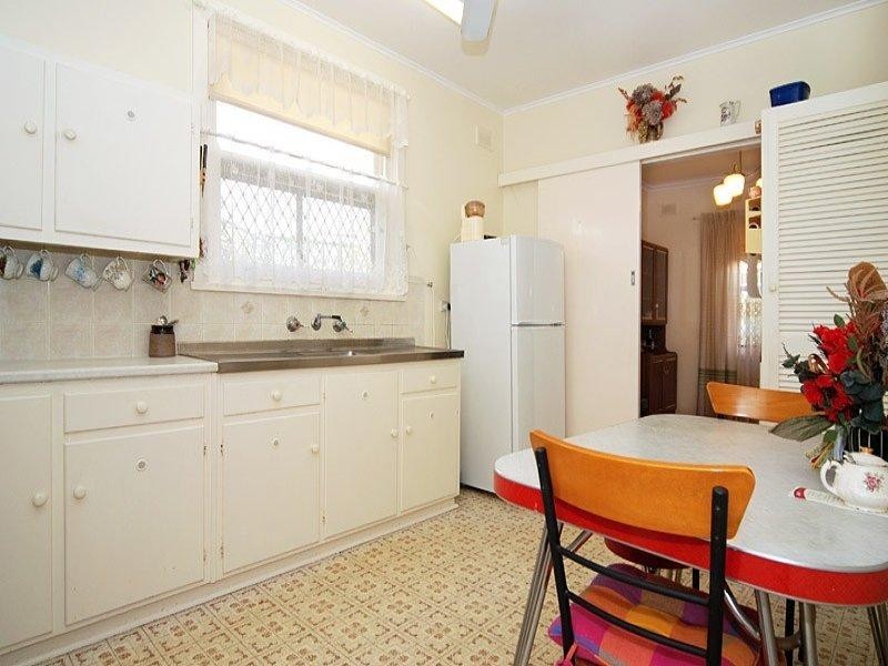 4 Brodie Crescent, Christies Beach SA 5165