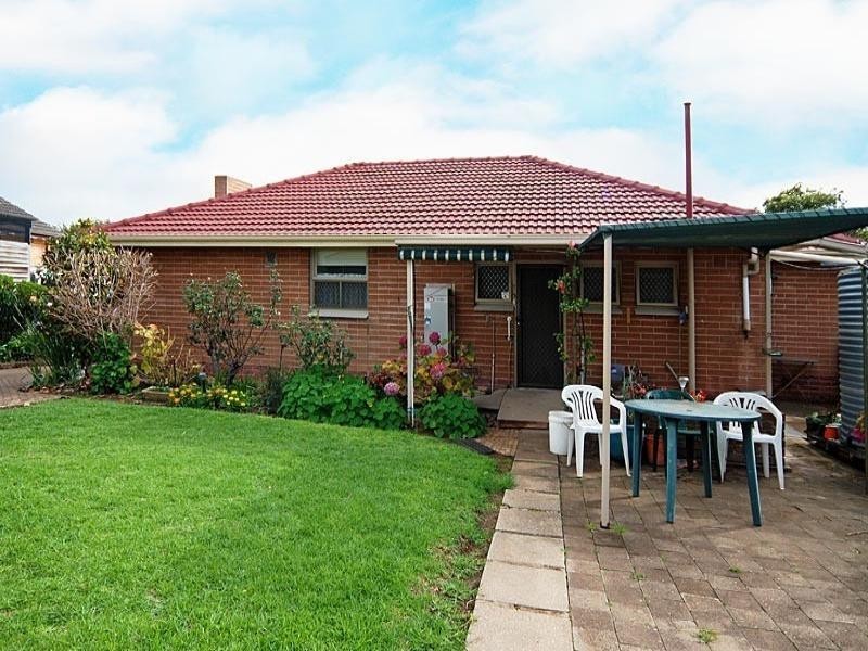 4 Brodie Crescent, Christies Beach SA 5165