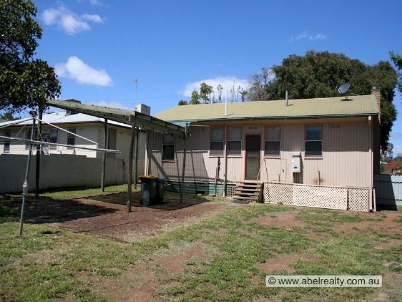 8 Eddy Street, Enfield SA 5085