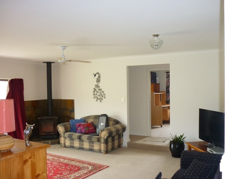 51 Snowy Creek Ave, Cooma NSW 2630