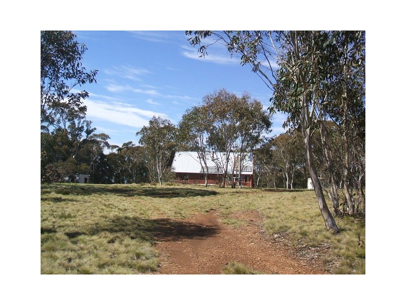 48 Kennedys Road, Adaminaby NSW 2629