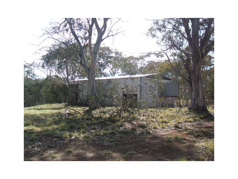 48 Kennedys Road, Adaminaby NSW 2629