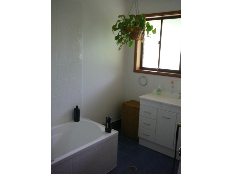 31 Alira Lane, Cooma NSW 2630