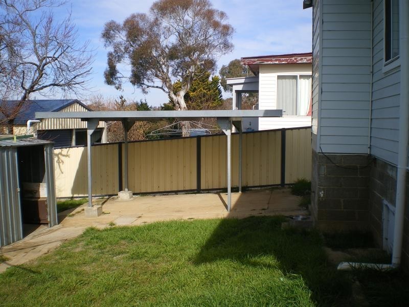10 Norman Dykes Avenue, Cooma NSW 2630
