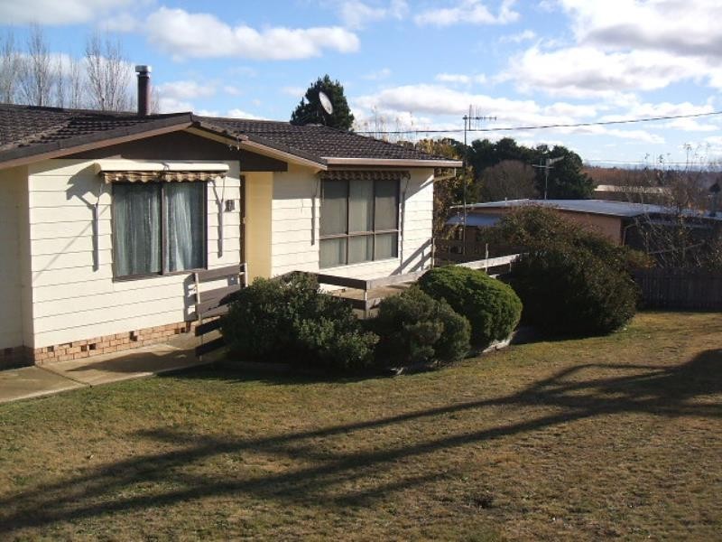 17 Monro Street, Nimmitabel NSW 2631