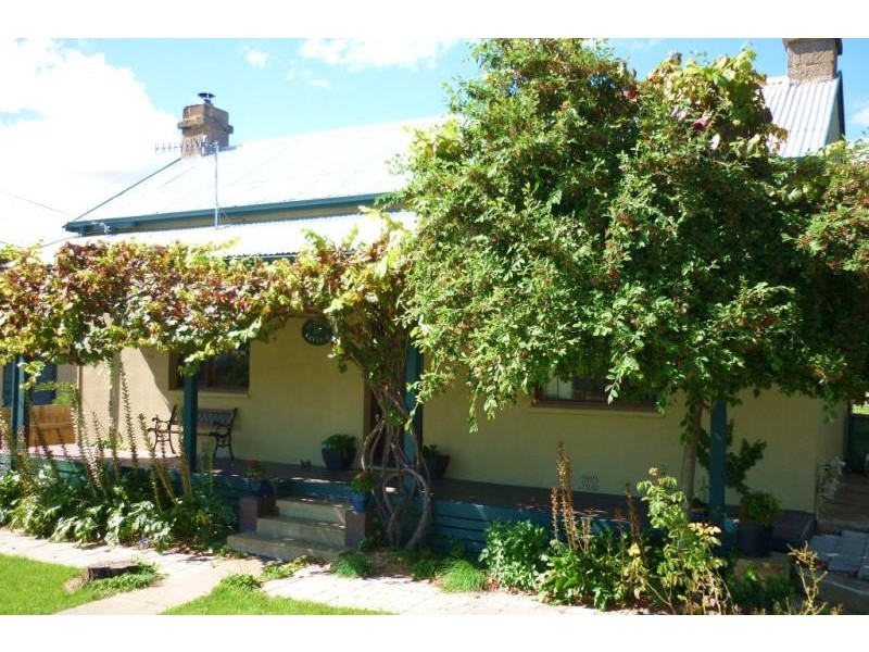38 Denison Street, Cooma NSW 2630