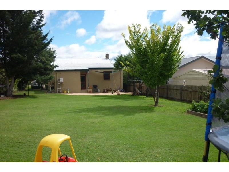 38 Denison Street, Cooma NSW 2630