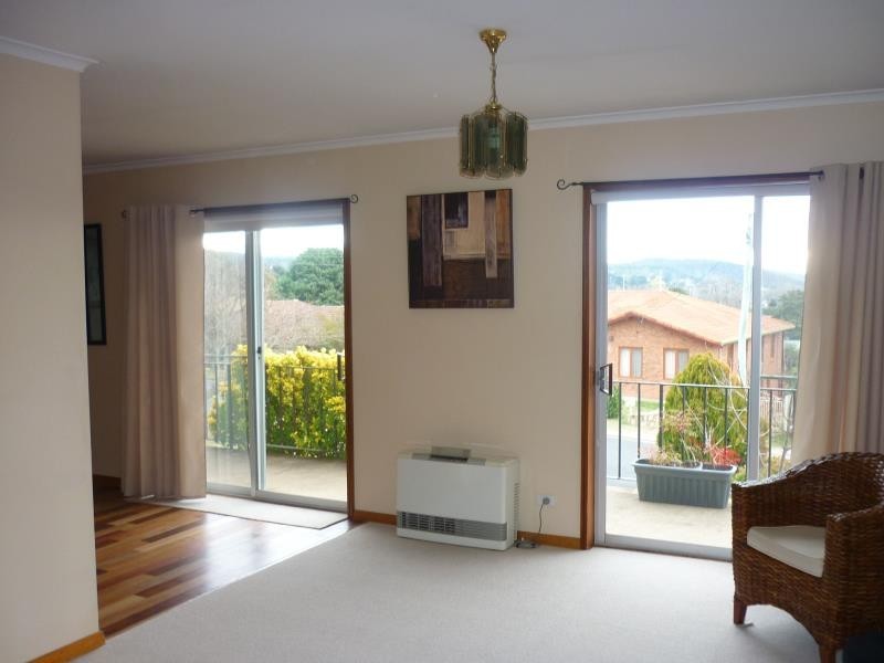 12 Woolalla Street, Cooma NSW 2630