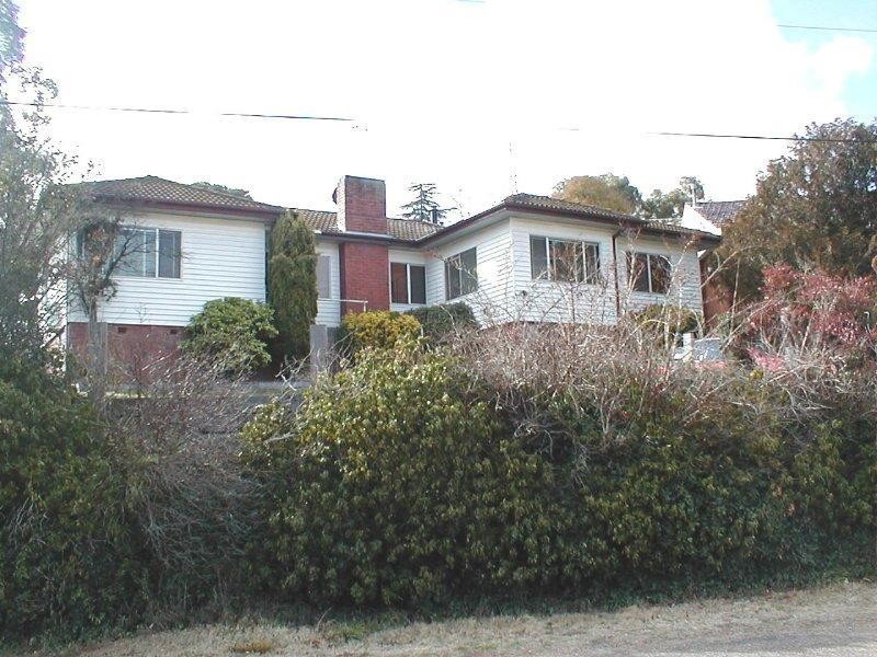 4 Hawkins Street, Cooma NSW 2630