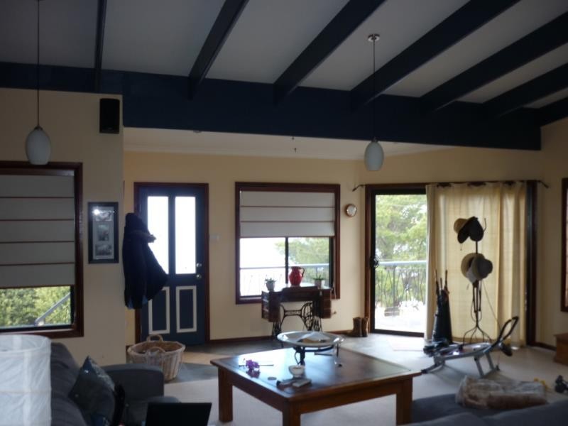 8 Rainbow Street, Old Adaminaby NSW 2629