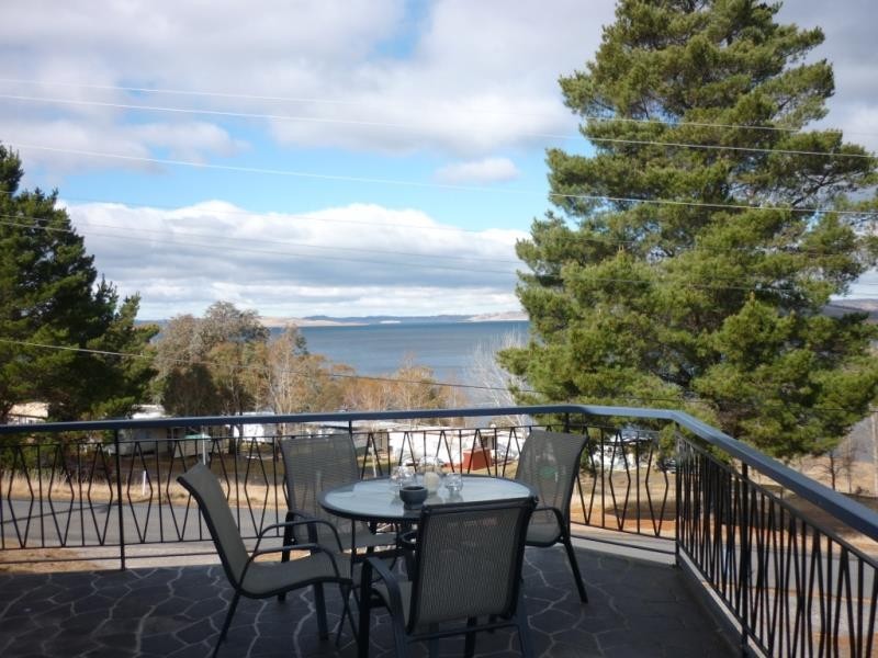 8 Rainbow Street, Old Adaminaby NSW 2629