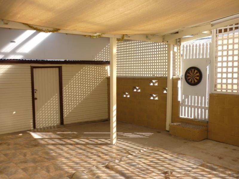 42 Baron Street, Cooma NSW 2630