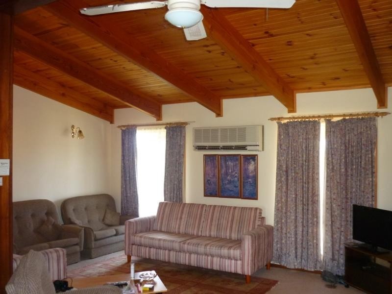 25 Stoke Street, Adaminaby NSW 2629