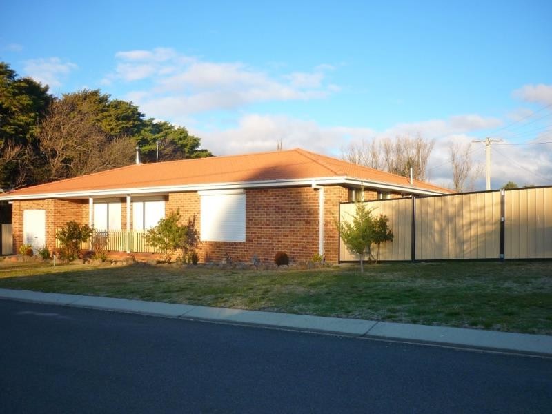 16 Nambucca Street, Cooma NSW 2630