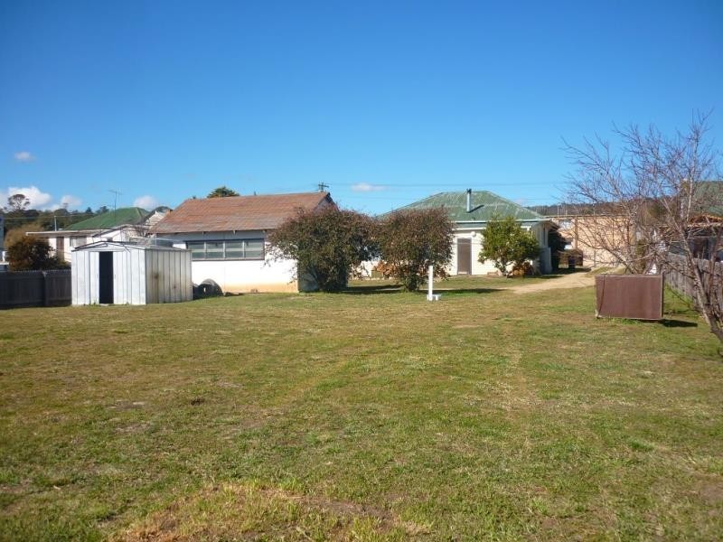 83 Maybe Street, Bombala NSW 2632