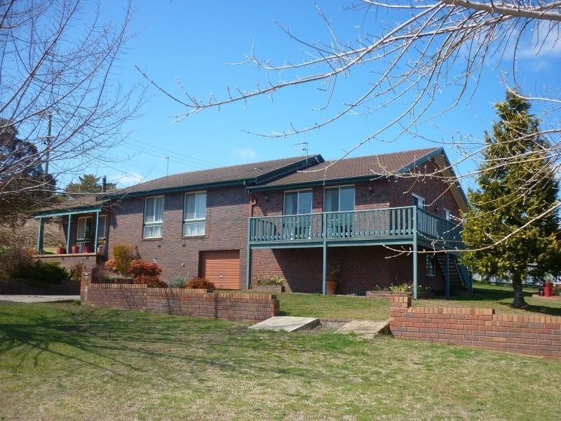 2 Denison Street, Cooma NSW 2630