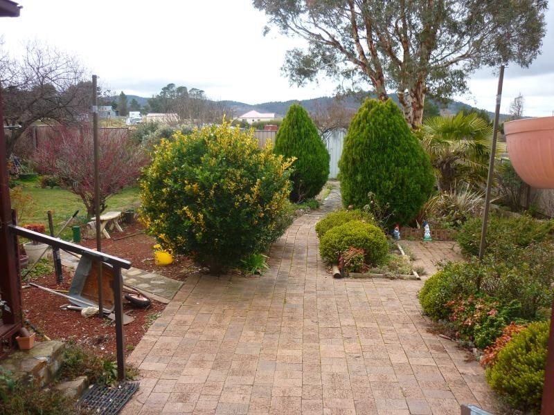17 Kippara Drive, Berridale NSW 2628