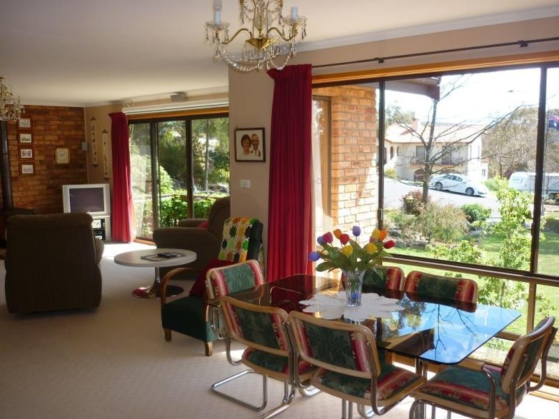 14 Kaufline Close, Cooma NSW 2630