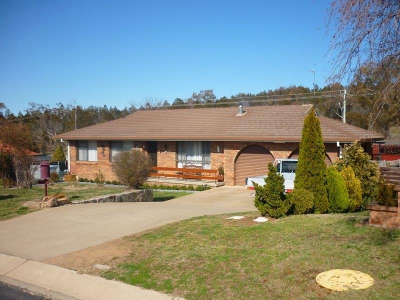 24 Tulong Avenue, Cooma NSW 2630