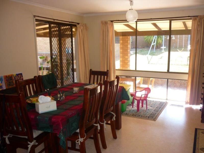 10 Karawatha Circuit, Cooma NSW 2630