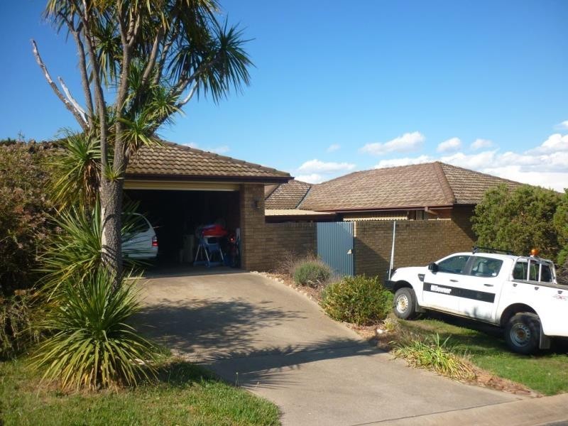 10 Karawatha Circuit, Cooma NSW 2630