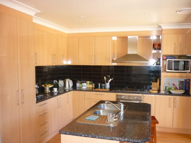 2/11 Massie Street, Cooma NSW 2630